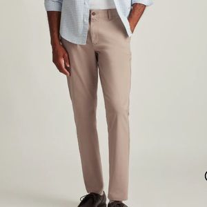 Bonobos Stretch Washed Chinos, Khaki , Size 31/30. Brand New.